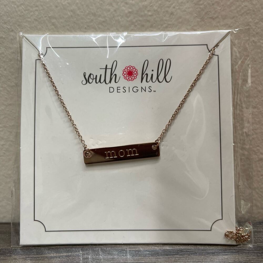 NWT Sealed South Hill Designs MOM Gold Bar Necklace